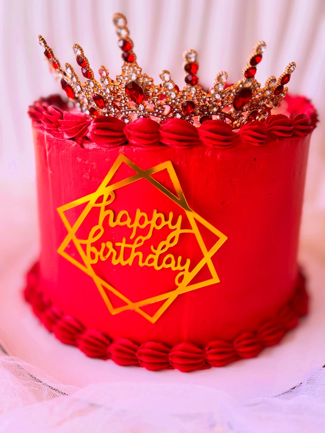ծննդյան տորթ Գյումրիում — «Տորթ - Թագով»