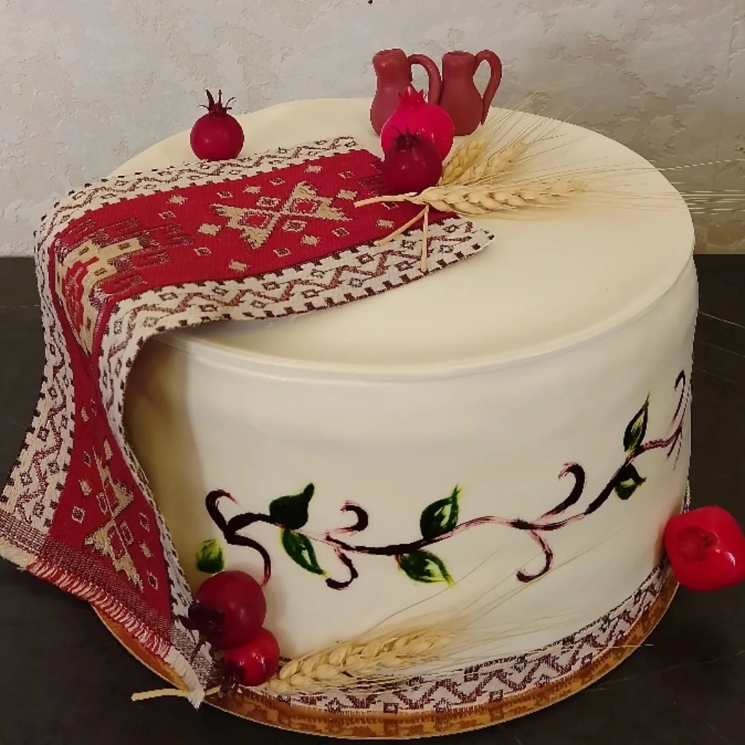 պատվերով տորթ Գյումրիում — «Տորթ»