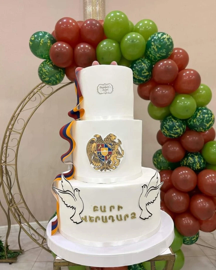 կորպորատիվ / ավարտական տորթ Գյումրիում — «Տորթ»
