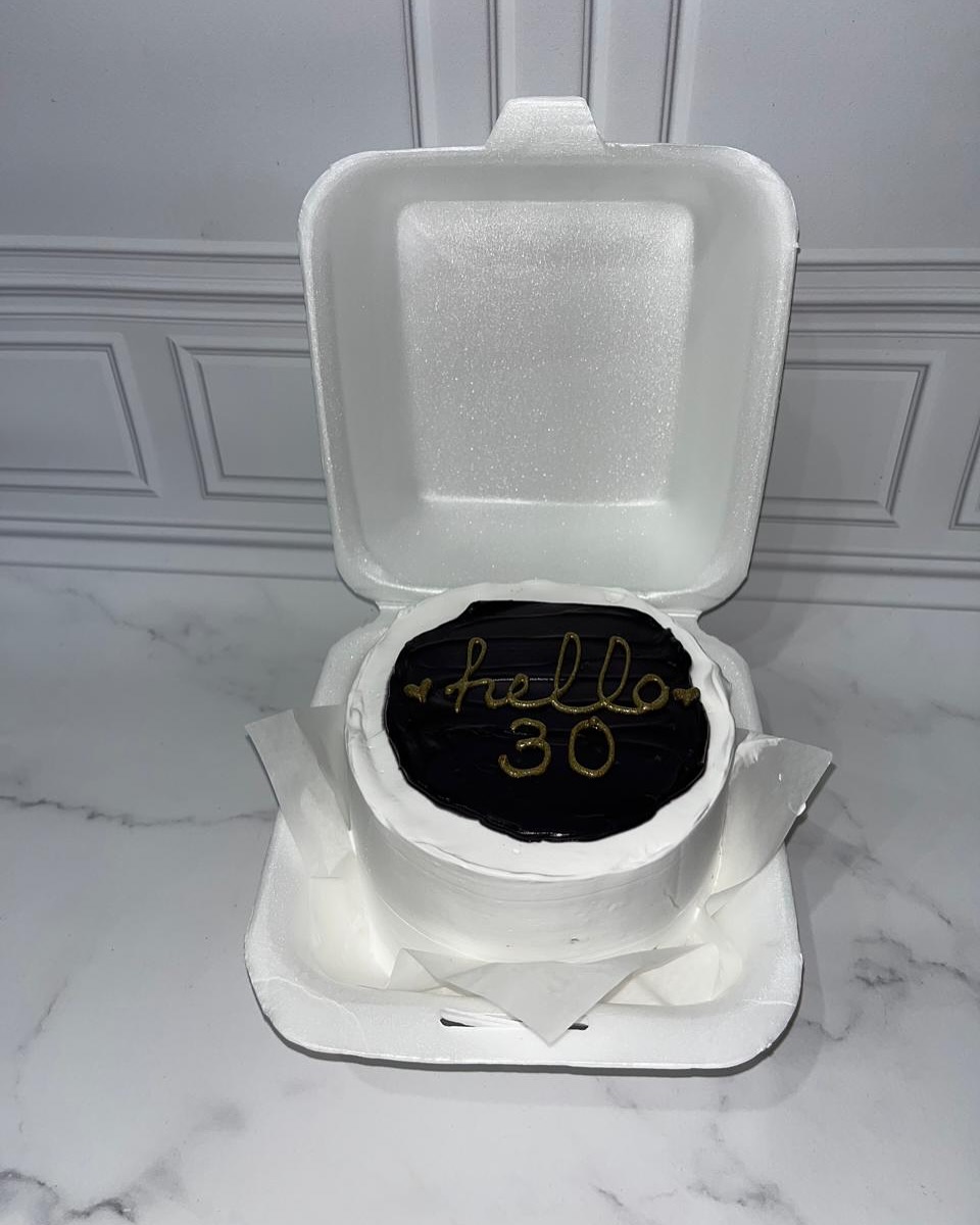 ծննդյան տորթ Գյումրիում — «Բենտո - Hello 30»