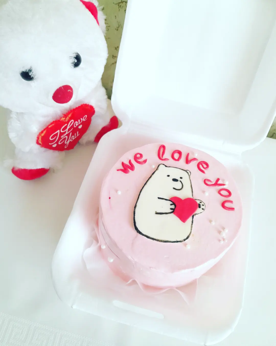 ծննդյան տորթ Գյումրիում — «Բենտո տորթ - We Love You»